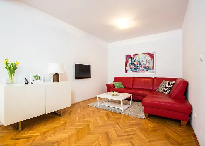 Marta Apartment *